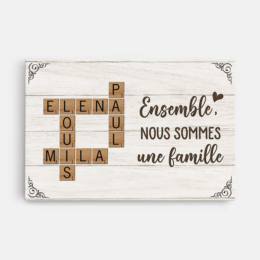 cadre Nous Formons Une Famille - Toile Famille Personnalisable avec les prenoms de votre famille